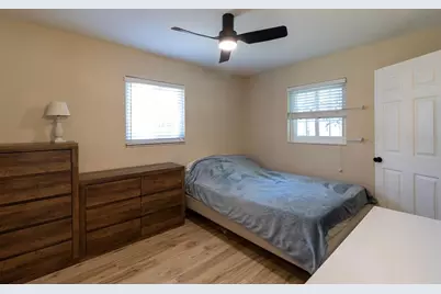 3018 19th Place, Largo, FL 33774 - Photo 16
