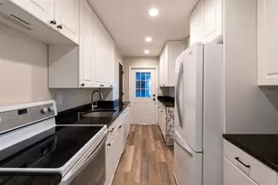 3018 19th Pl, Largo, FL 33774 - Photo 10