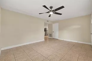 5733 66th Ln N, Saint Petersburg, FL 33709 - Photo 10