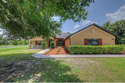 27928 Austin Woods Drive, Dade City, FL 33525 - Photo 2