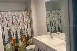 37389 Sharks Eye Ln, Zephyrhills, FL 33541 - Photo 4