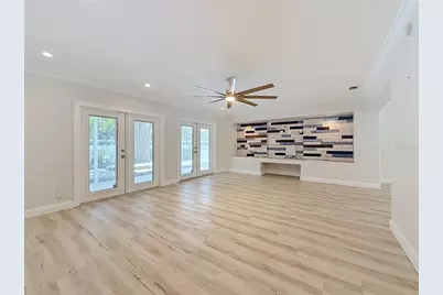 8270 30th Avenue N, Saint Petersburg, FL 33710 - Photo 20