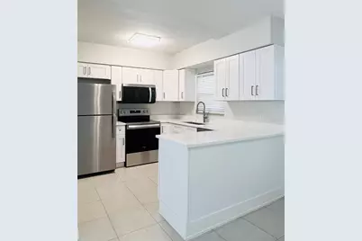 300 Venetian Drive #3, Clearwater, FL 33755 - Photo 8