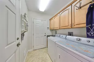 1348 Emerald Dunes Dr, Sun City Center, FL 33573 - Photo 32