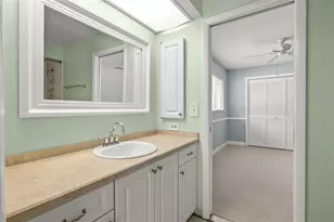 2942 Clubhouse Dr W, Clearwater, FL 33761 - Photo 20