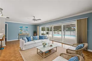 2942 Clubhouse Dr W, Clearwater, FL 33761 - Photo 8