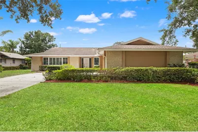 2942 Clubhouse Drive W, Clearwater, FL 33761 - Photo 1