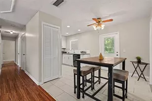4419 Dolphin Dr, Tampa, FL 33617 - Photo 10