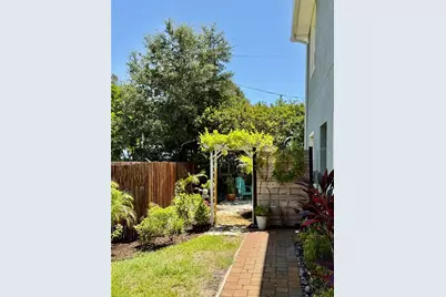 281 Ashley Court, Dunedin, FL 34698 - Photo 4