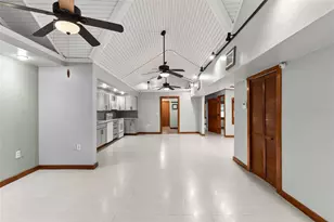 10519 Bridgewood Dr, Riverview, FL 33578 - Photo 6