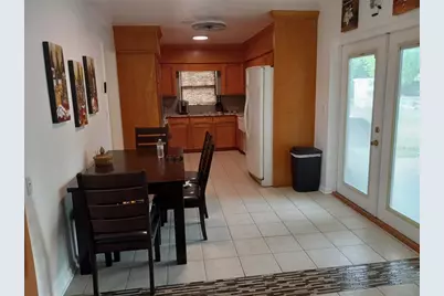 240 Regina Drive S, Largo, FL 33770 - Photo 6