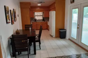 240 Regina Dr S, Largo, FL 33770 - Photo 6