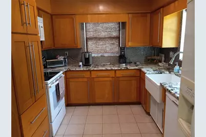 240 Regina Drive S, Largo, FL 33770 - Photo 20