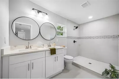 1901 E New Orleans Avenue, Tampa, FL 33610 - Photo 8