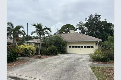 1612 Gulf Beach Boulevard, Tarpon Springs, FL 34689 - Photo 1