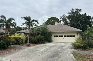 1612 Gulf Beach Blvd, Tarpon Springs, FL 34689 - Photo 1