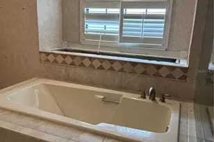 1612 Gulf Beach Blvd, Tarpon Springs, FL 34689 - Photo 14