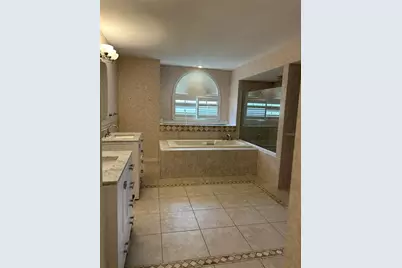 1612 Gulf Beach Boulevard, Tarpon Springs, FL 34689 - Photo 12
