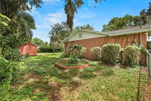 1805 Dierker Dr, Valrico, FL 33596 - Photo 32