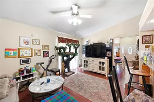 627 Crystal Dr, Palm Harbor, FL 34683 - Photo 8