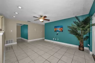 1541 Pleasant Grove Dr, Dunedin, FL 34698 - Photo 18