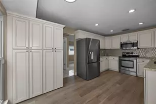 1541 Pleasant Grove Dr, Dunedin, FL 34698 - Photo 16