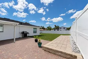 15810 Sea Oats Pl, Tampa, FL 33624 - Photo 32