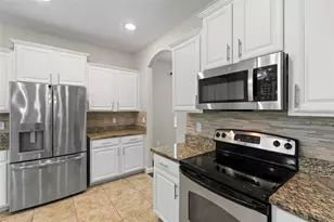 20405 Autumn Fern Ave, Tampa, FL 33647 - Photo 16