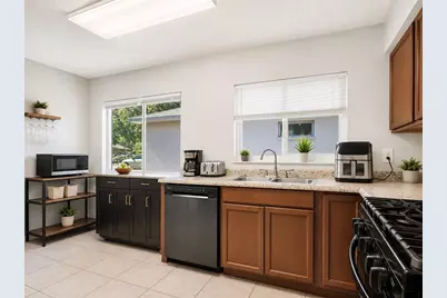 3012 Summer House Drive, Valrico, FL 33594 - Photo 8