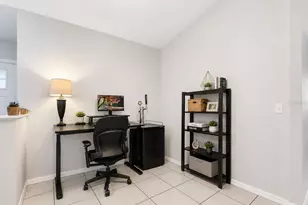 3012 Summer House Dr, Valrico, FL 33594 - Photo 6