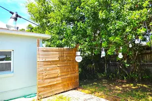 5036 Oxford Ave N, Saint Petersburg, FL 33710 - Photo 22