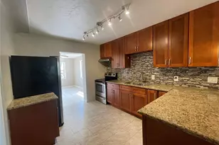 5036 Oxford Ave N, Saint Petersburg, FL 33710 - Photo 4