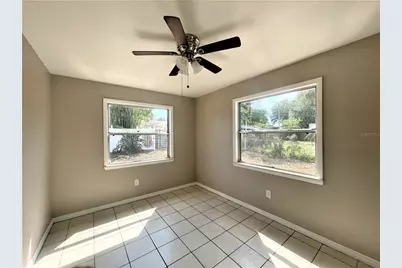 5036 Oxford Avenue N, Saint Petersburg, FL 33710 - Photo 10