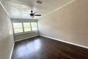 5036 Oxford Ave N, Saint Petersburg, FL 33710 - Photo 14