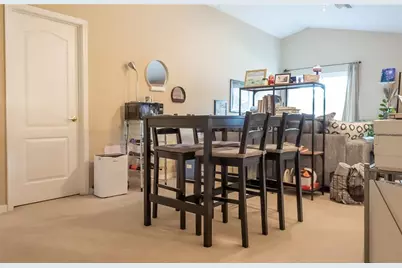 307 Carriage Oak Pl, Seffner, FL 33584 - Photo 36
