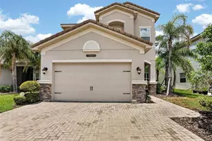 31142 Lindentree Dr, Wesley Chapel, FL 33543 - Photo 1