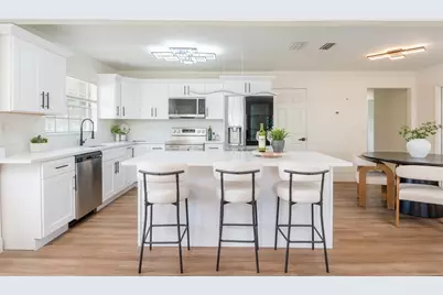 2421 Linsey Street, Tampa, FL 33605 - Photo 12