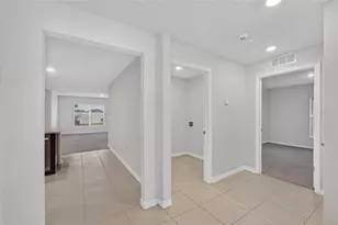 1102 Coastal Hammock Ave, Ruskin, FL 33570 - Photo 6