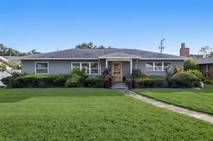 200 Park St N, Saint Petersburg, FL 33710 - Photo 2
