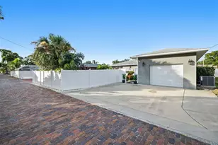 200 Park St N, Saint Petersburg, FL 33710 - Photo 42