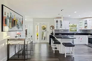 200 Park St N, Saint Petersburg, FL 33710 - Photo 10
