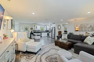 200 Park St N, Saint Petersburg, FL 33710 - Photo 10