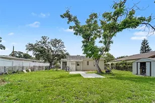 9310 N Highland Ave, Tampa, FL 33612 - Photo 14