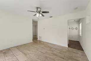 9310 N Highland Ave, Tampa, FL 33612 - Photo 4