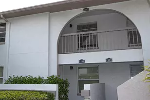 3203 Landmark Dr, Clearwater, FL 33761 - Photo 2