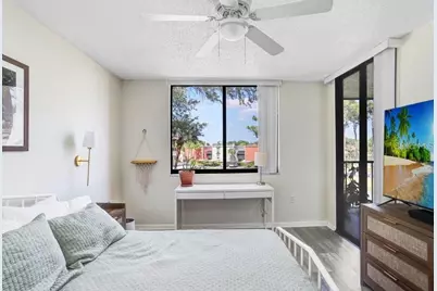 2424 W Tampa Bay Boulevard #M205, Tampa, FL 33607 - Photo 8