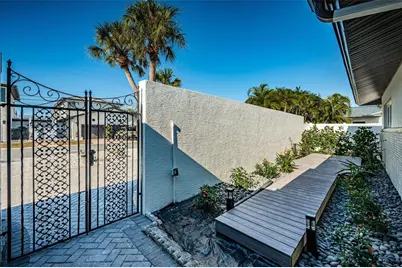 510 55th Avenue, Saint Pete Beach, FL 33706 - Photo 12