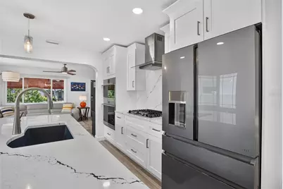 1201 15th Street N, Saint Petersburg, FL 33705 - Photo 12