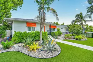 1201 15th St N, Saint Petersburg, FL 33705 - Photo 4