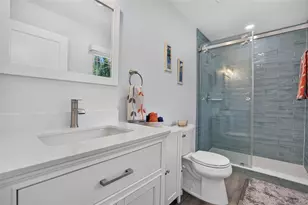 1201 15th St N, Saint Petersburg, FL 33705 - Photo 32